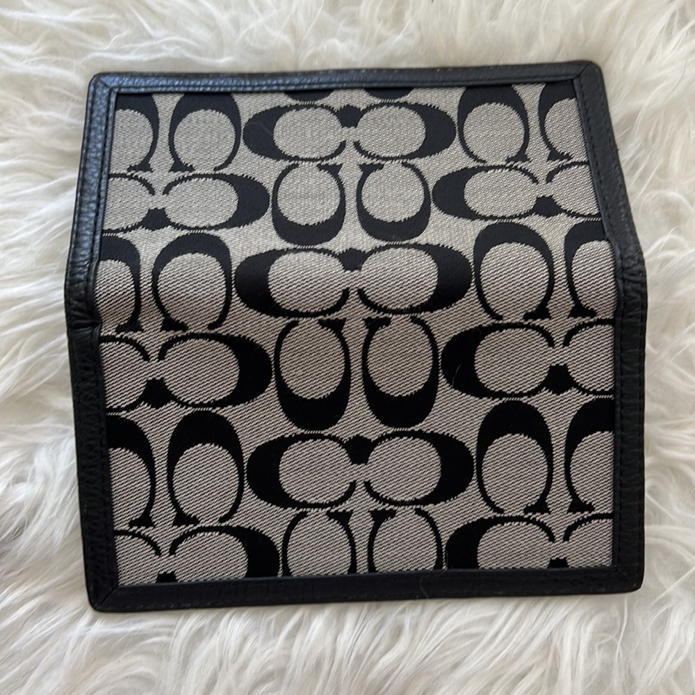 SOLD-Coach wallet - Picture 4 of 6